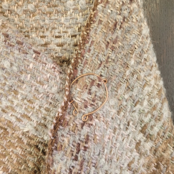 Hand-woven wrap - Picture 5 of 6